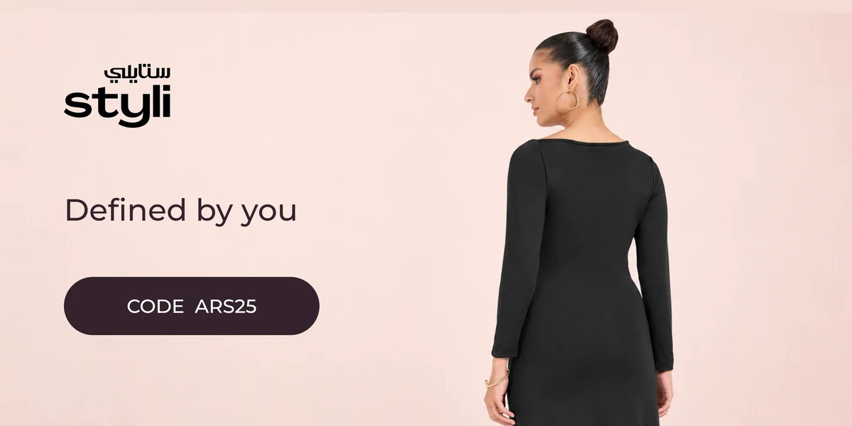STYLI promo code YALLA banner with shoppers enjoying trendy fashion
